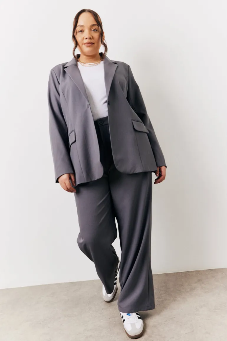 Charcoal Relaxed Pocket Detail Blazer