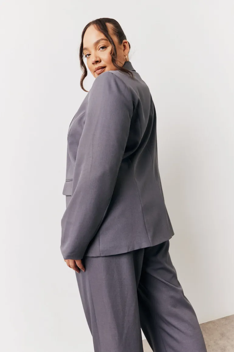 Charcoal Relaxed Pocket Detail Blazer