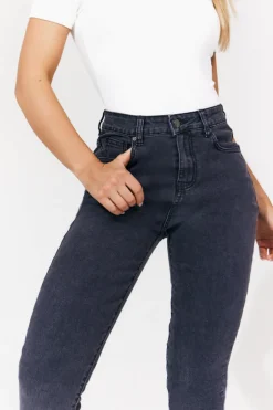 Isobelle Skinny Jean in Black