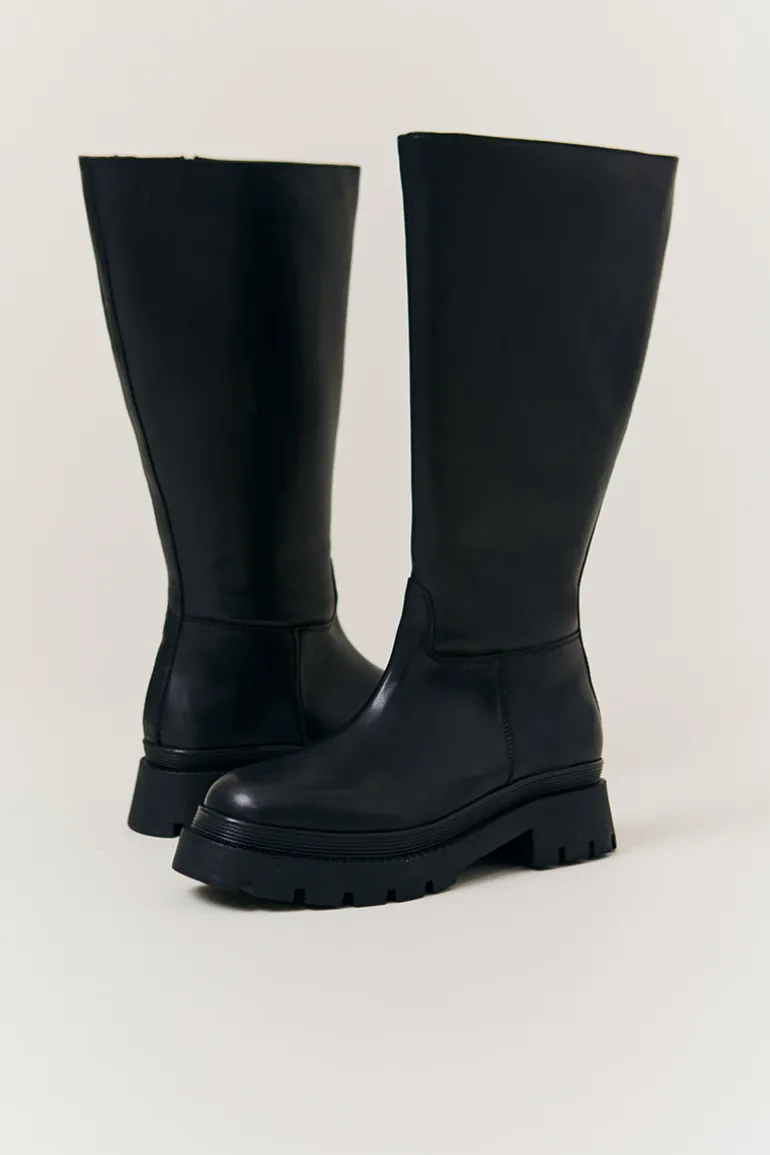 Jess Chunky Heeled High Leg Boot