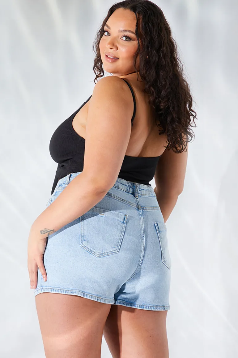 Light Wash Denim Mom Short