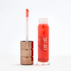Lip Oil Strawberry Sundae