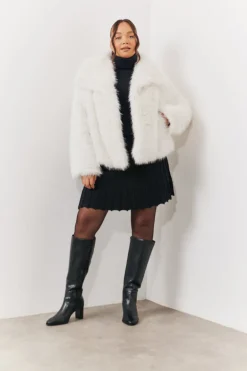 Oversized Collared Faux Fur Coat