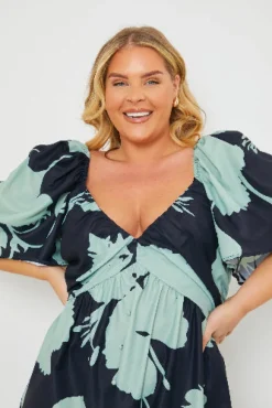 Printed Flutter Sleeve Ruched Bust Midi Dress