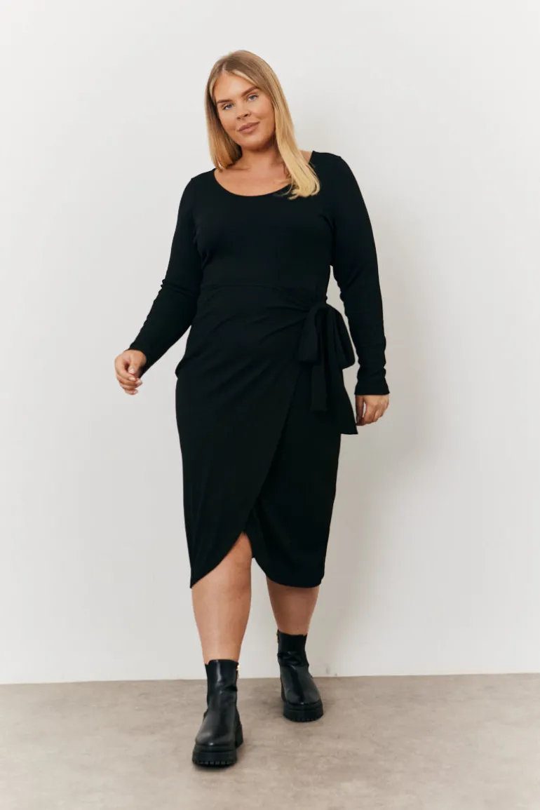 Scoop Neck Ribbed Long Sleeve Bodycon Wrap Midi Dress
