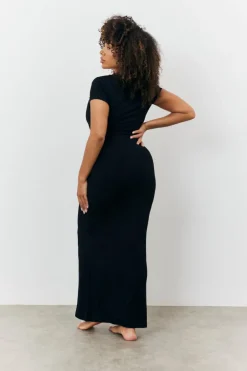 Sculpting Cap Sleeve Maxi Dress