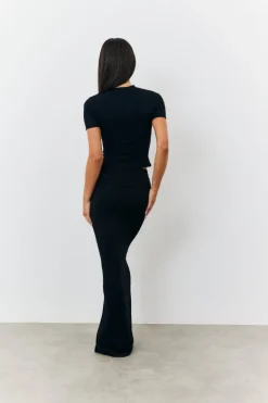 Sculpting Short Sleeve Crew Neck T-Shirt