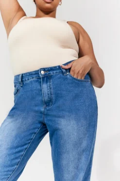 Sofia Straight Leg Mom Jeans