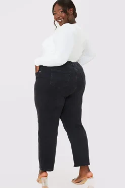 Stretch Straight Jeans