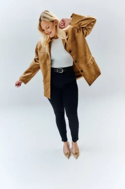 The Miracle Skinny Jean in Black