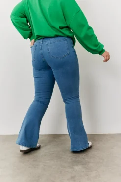 Thigh Shaper Kickflare