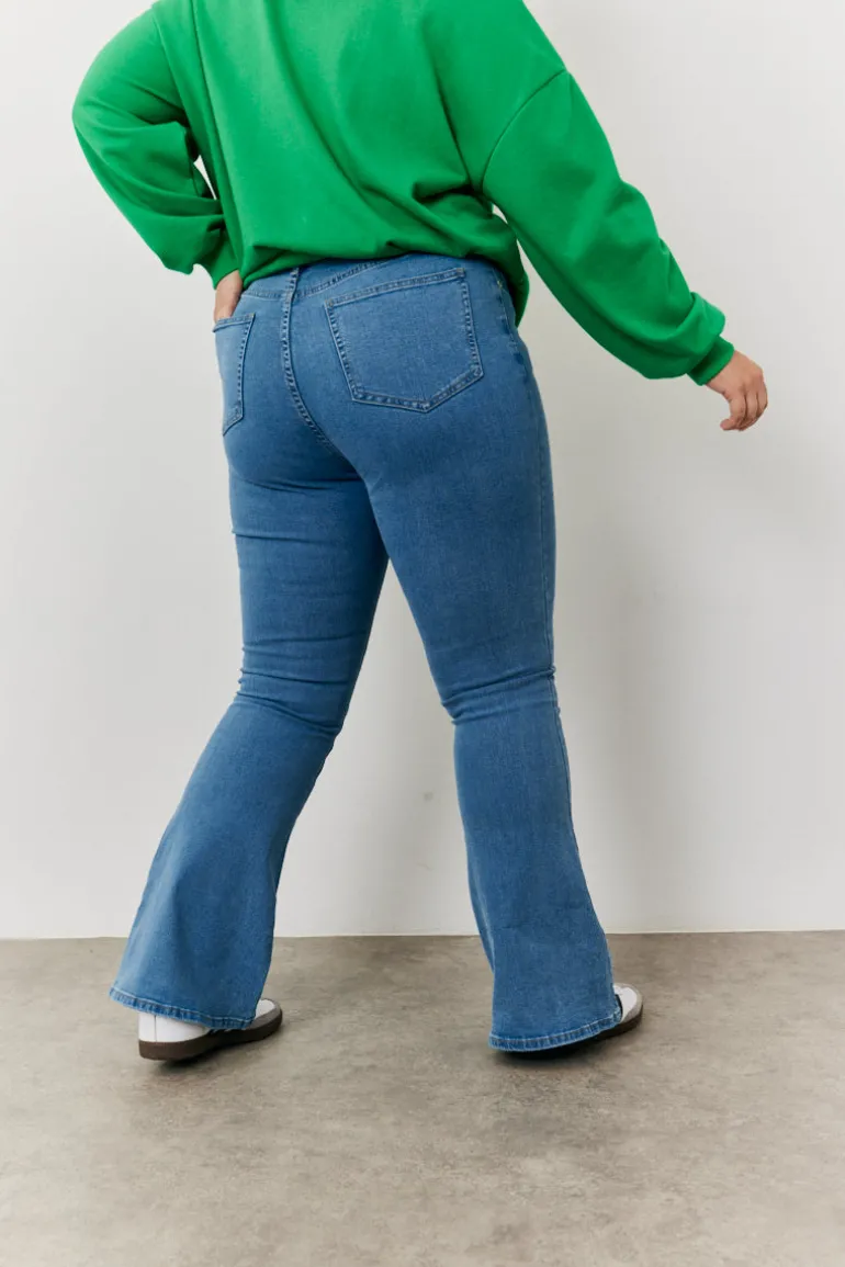 Thigh Shaper Kickflare